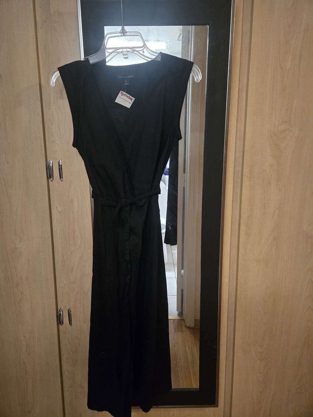 Banana Republic Black LINEN  Sleeveless Midi Wrap Dress with Waist Tie